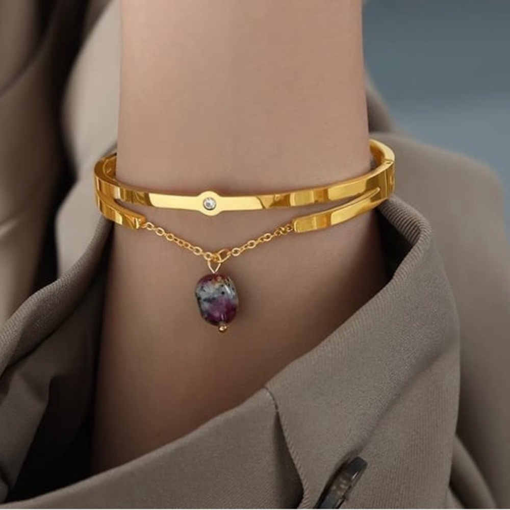 Elegant 18K Gold Plated Bangle Bracelet with Multicolor Gemstone*MLB101